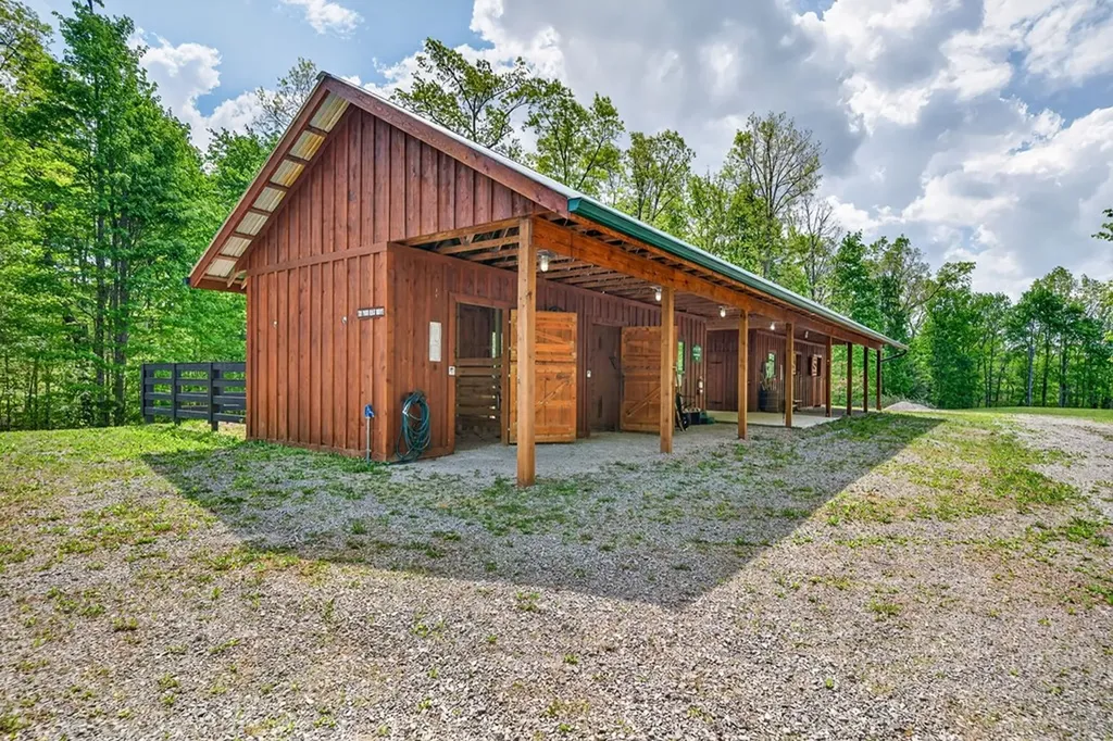 1131 Grandview Way Jamestown TN 38556