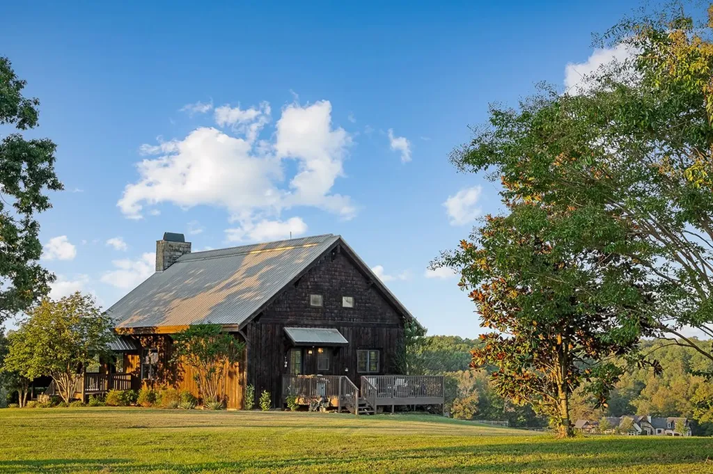 1050 Pine Creek Falls Road Smithville TN 37166