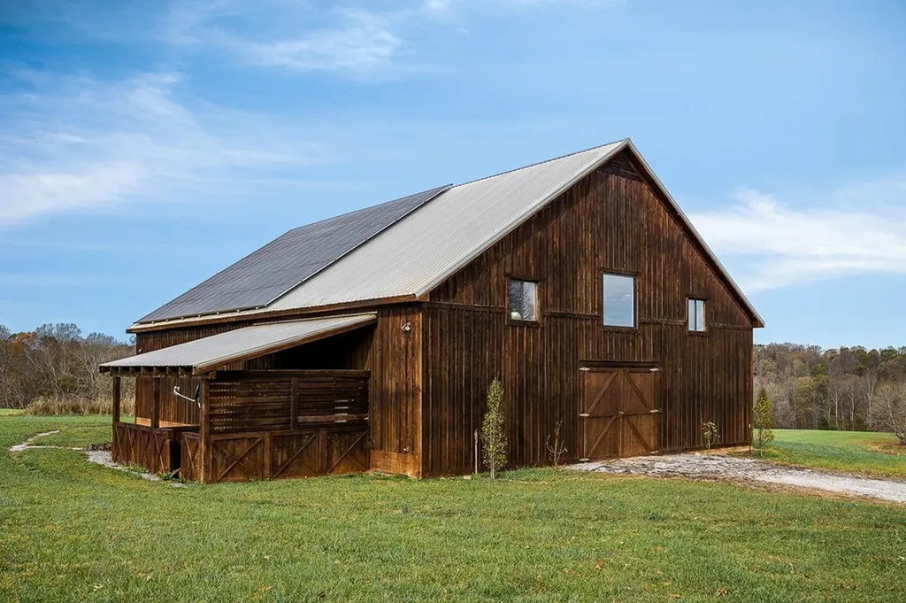 1050 Pine Creek Falls Road Smithville TN 37166