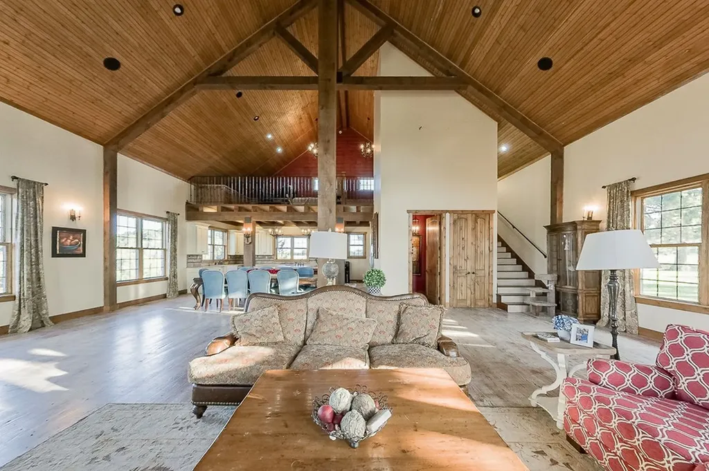 1050 Pine Creek Falls Road Smithville TN 37166