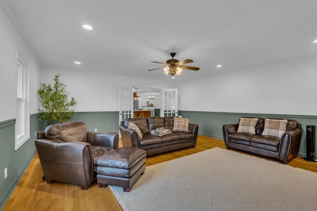 2193 Tollisontown Road Sparta TN 38583