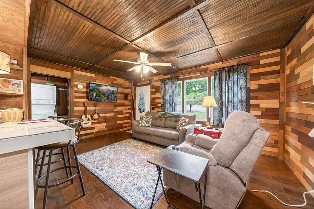 1976 Crossville Highway Sparta TN 38583