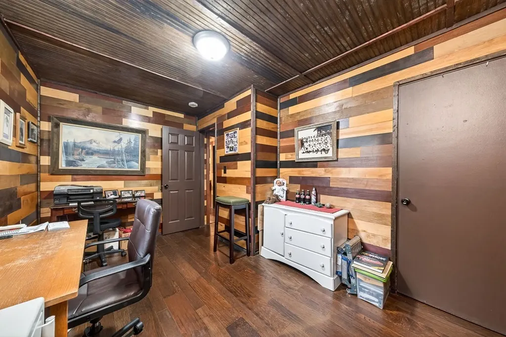 1976 Crossville Highway Sparta TN 38583