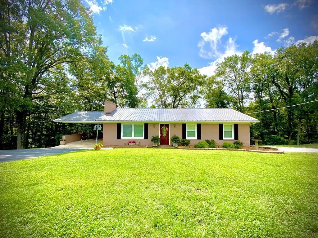 1570 Verna Qualls Road Sparta TN 38583