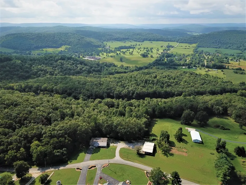 1570 Verna Qualls Road Sparta TN 38583