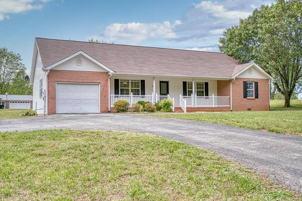 45 S Old Kentucky Road Cookeville TN 38501
