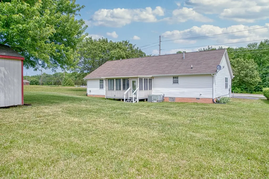45 S Old Kentucky Road Cookeville TN 38501