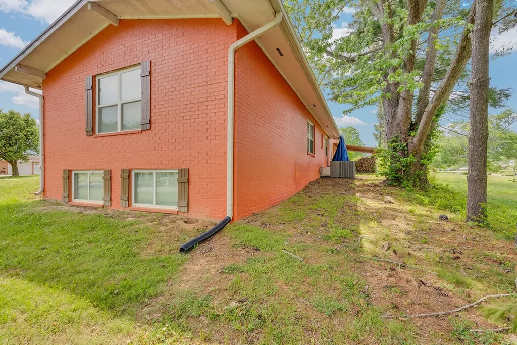 1631 Doris Drive Cookeville TN 38501