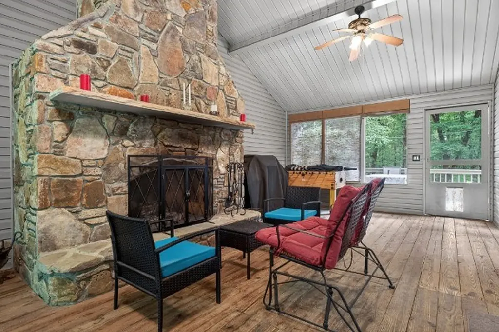 2025 Old Bon Air Road Sparta TN 38583