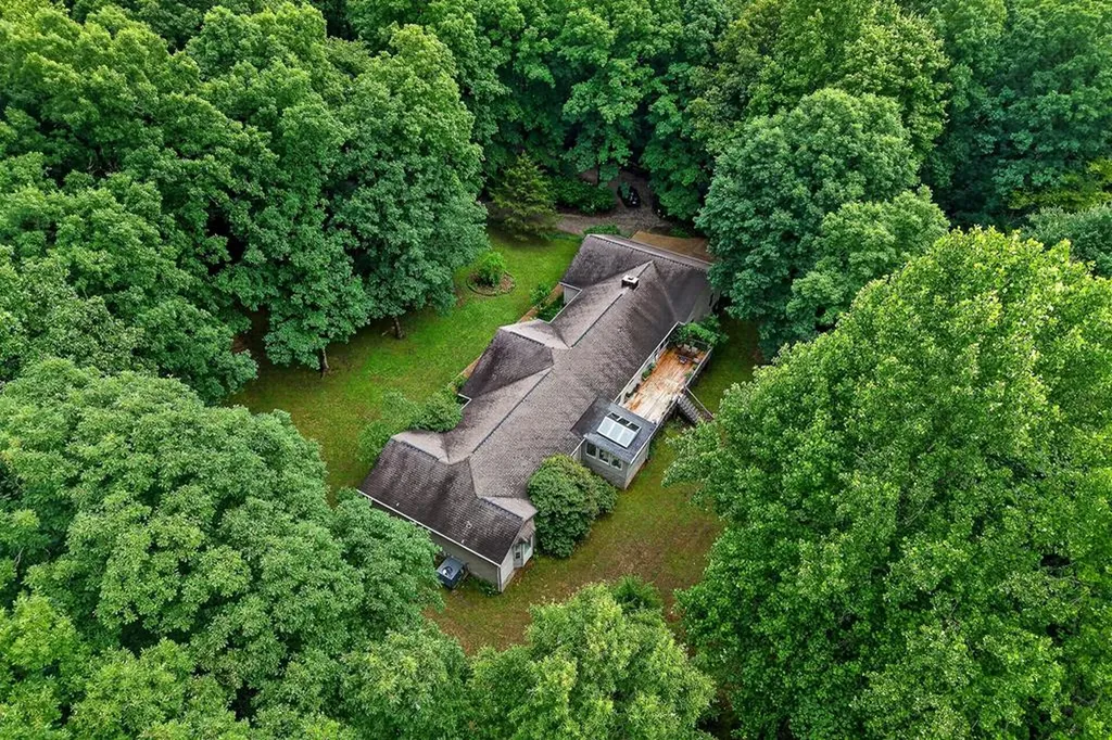 2025 Old Bon Air Road Sparta TN 38583