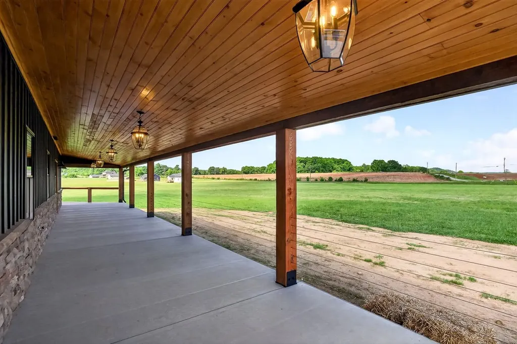 123 Cattlemans Drive Sparta TN 38583