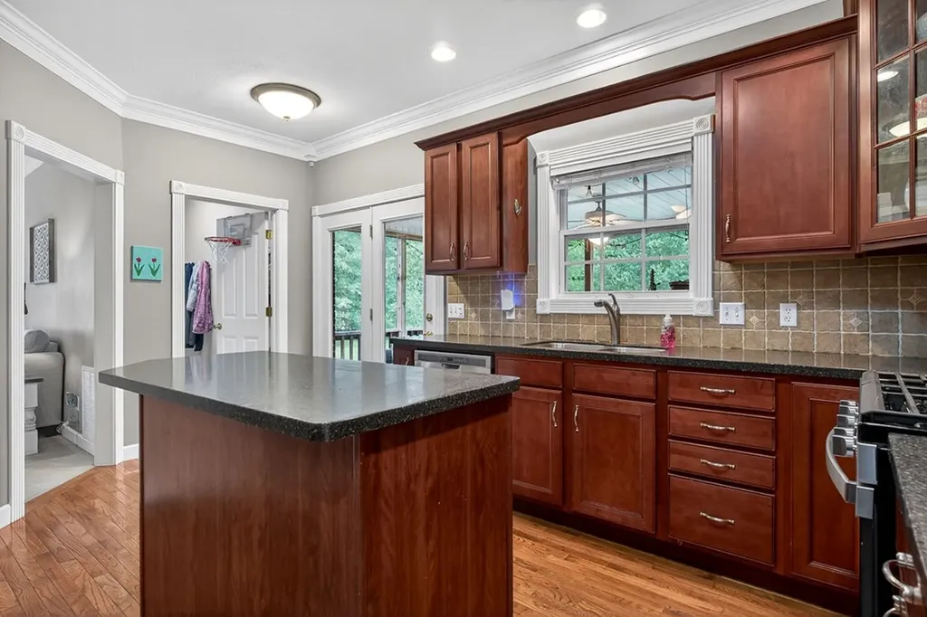 3440 Plantation Drive Cookeville TN 38506