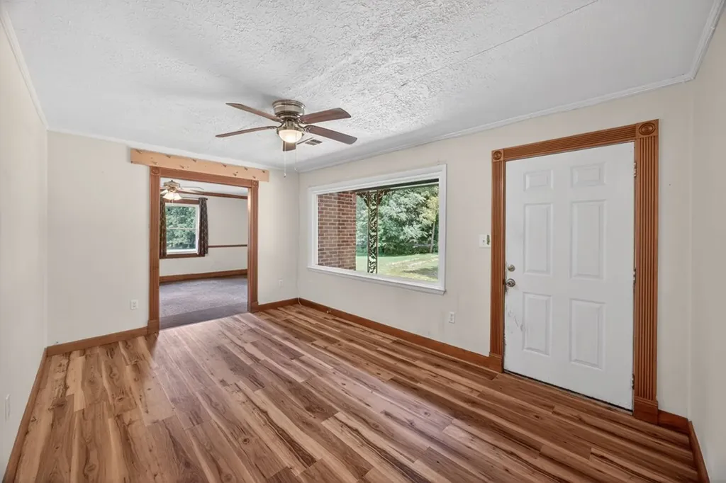 400 Anderson Lane Gainesboro TN 38562