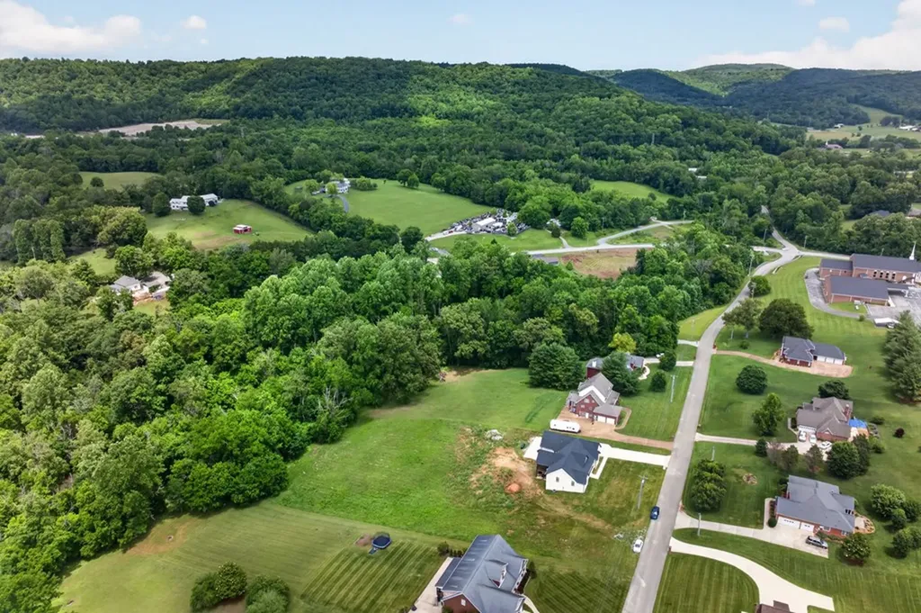 4413 Twin Creek Drive Cookeville TN 38506