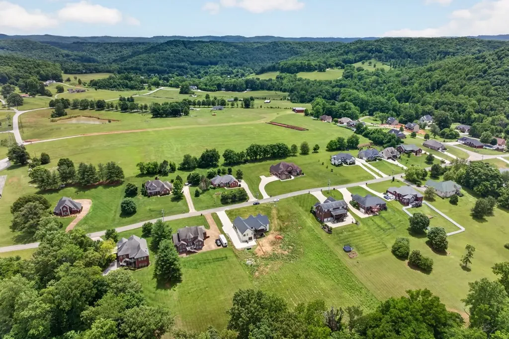 4413 Twin Creek Drive Cookeville TN 38506