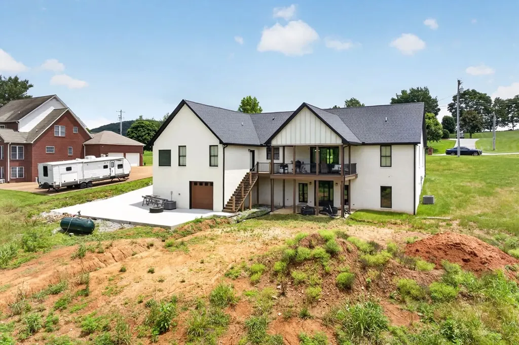 4413 Twin Creek Drive Cookeville TN 38506