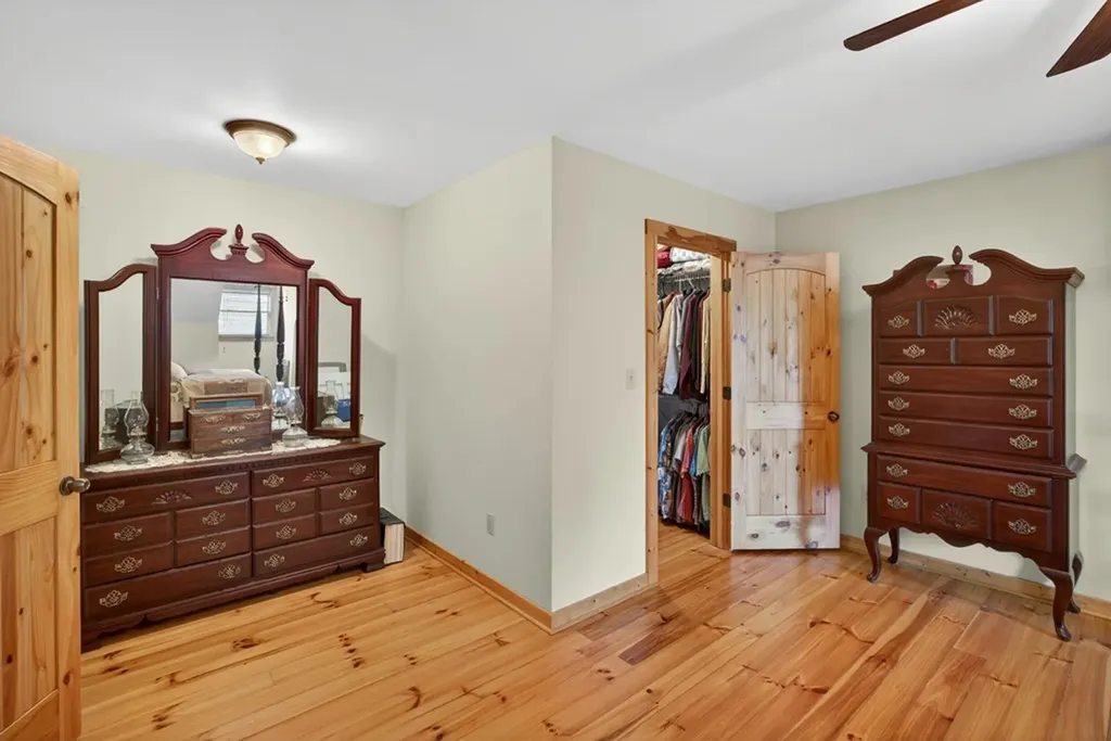 8029 Brimstone Creek Road Whitleyville TN 38588