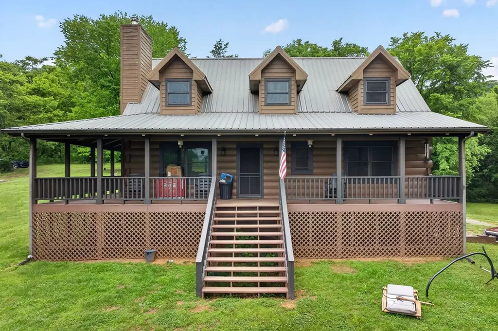 8029 Brimstone Creek Road Whitleyville TN 38588