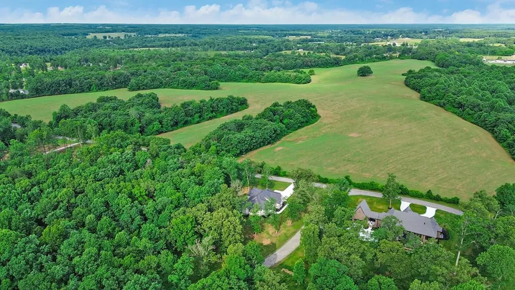 1052 Catoosa Ridge Drive Crossville TN 38571