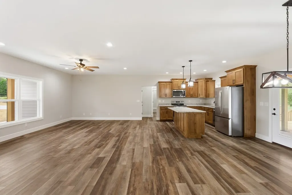 11100 H O Allison Road Baxter TN 38544