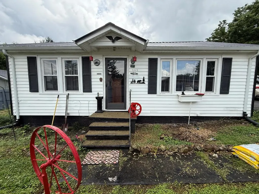 309 Jackson Street Smithville TN 37166