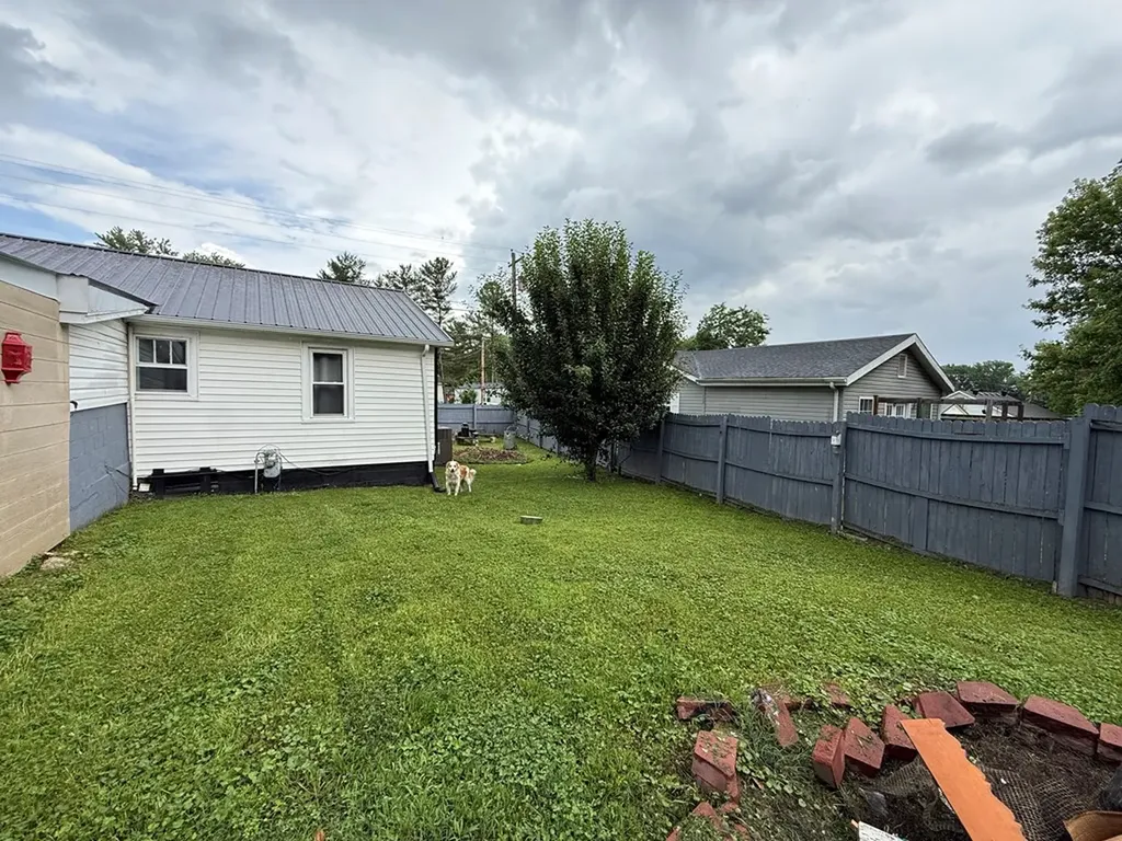 309 Jackson Street Smithville TN 37166