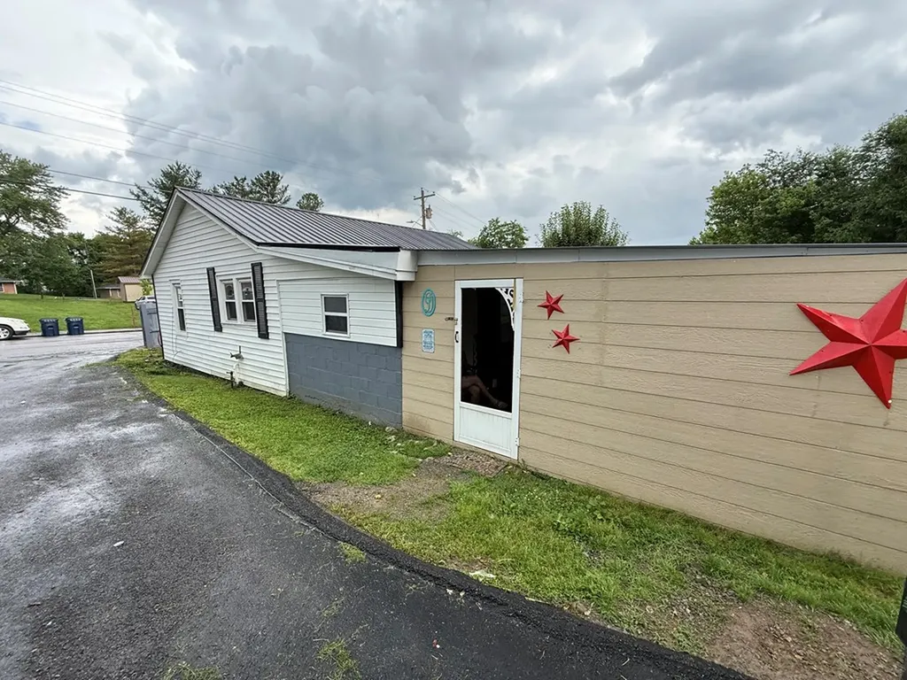 309 Jackson Street Smithville TN 37166