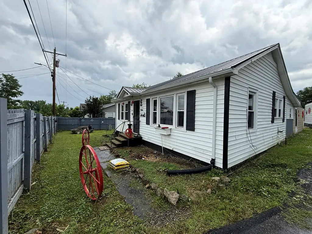 309 Jackson Street Smithville TN 37166