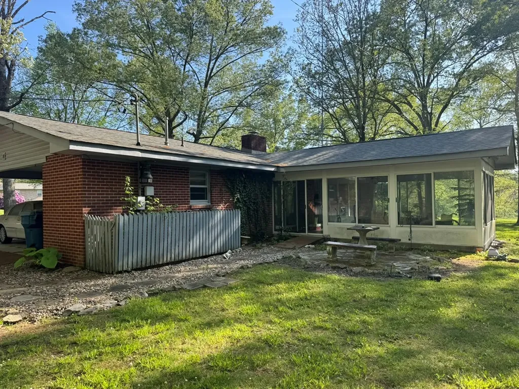 664 664 Sparta Drive Crossville TN 38555