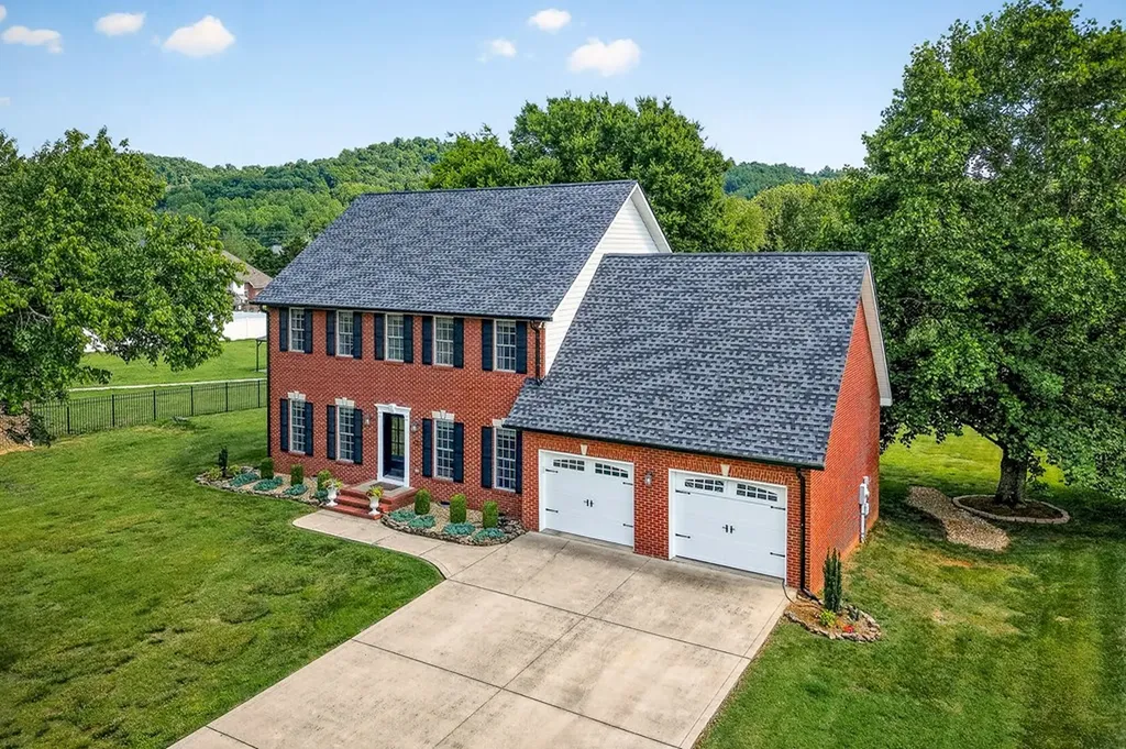 3553 Burton Cove Road Cookeville TN 38506