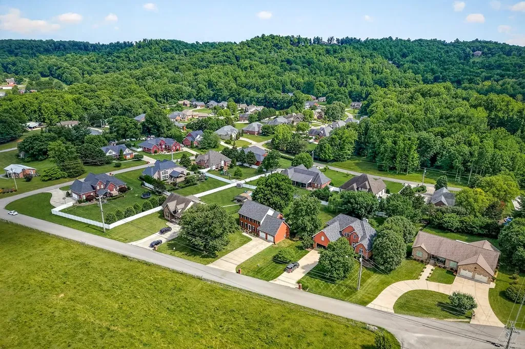 3553 Burton Cove Road Cookeville TN 38506