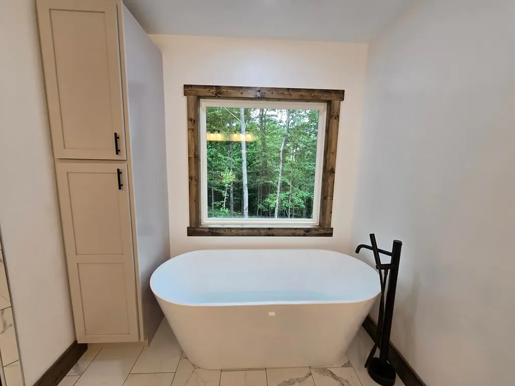 2377 Porch Rock Road Pikeville TN 37367