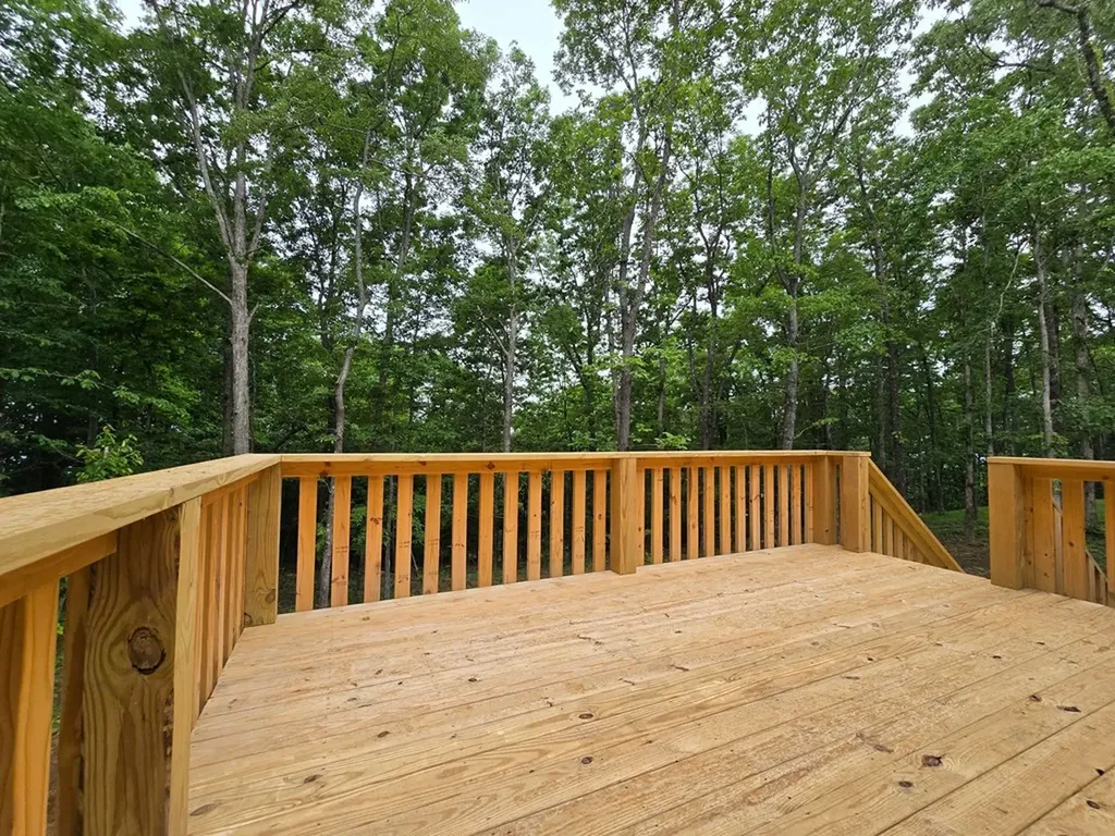 2377 Porch Rock Road Pikeville TN 37367