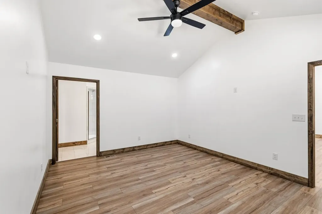 2377 Porch Rock Road Pikeville TN 37367
