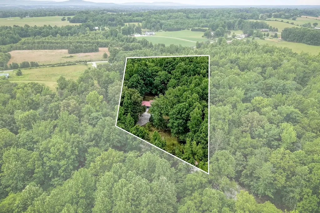 4533 Great Falls Road Rock Island TN 38581