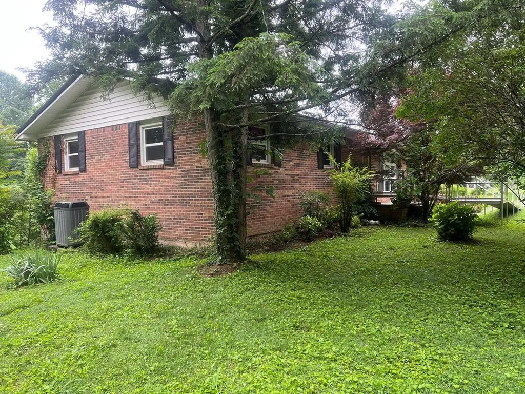 6515 Brown Ridge Road Baxter TN 38544