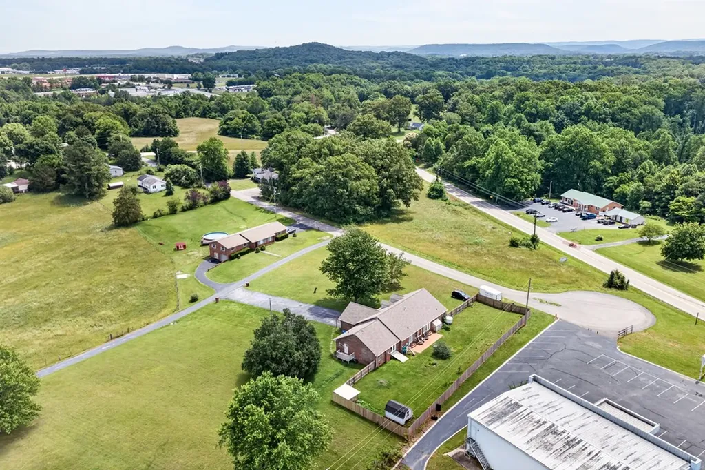 1630 Lee Seminary Court Cookeville TN 38506