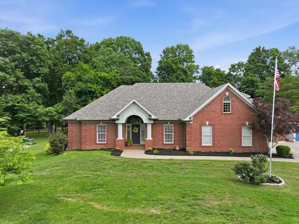119 Millstone Way White House TN 37188