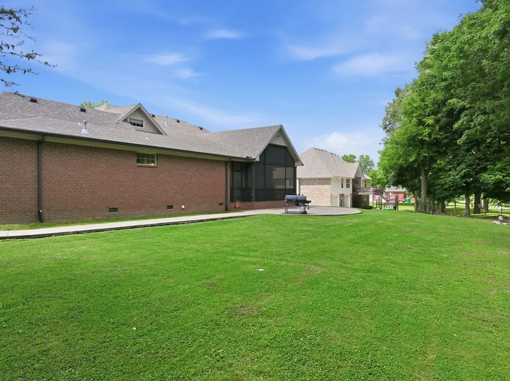 119 Millstone Way White House TN 37188