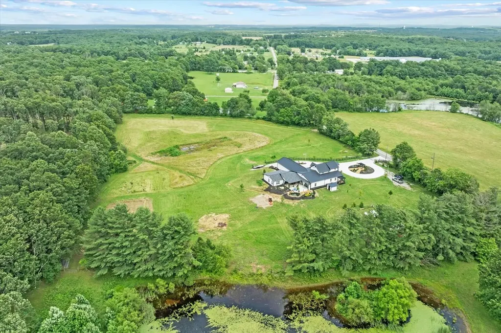 3358 Plateau Road Crossville TN 38571