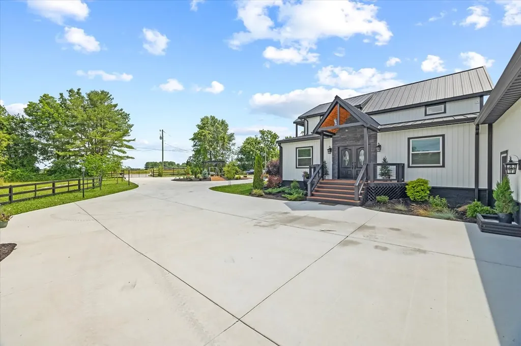 3358 Plateau Road Crossville TN 38571