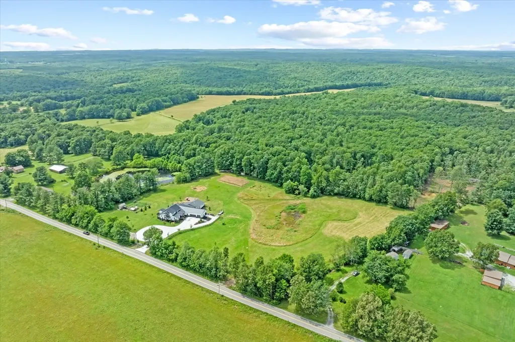 3358 Plateau Road Crossville TN 38571