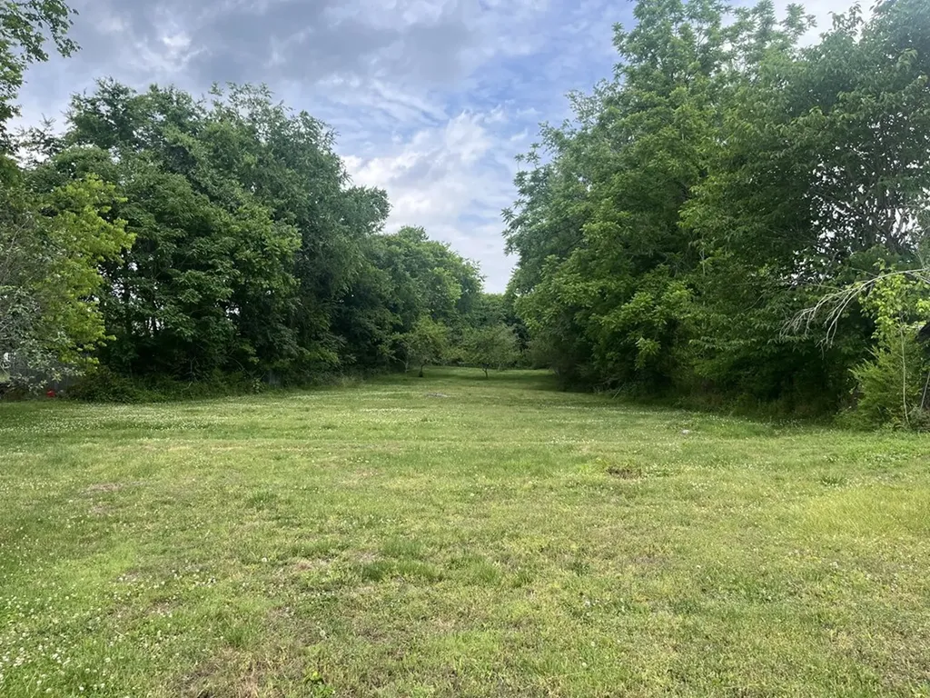 15 Sloan Branch Road Pleasant Shade TN 37145