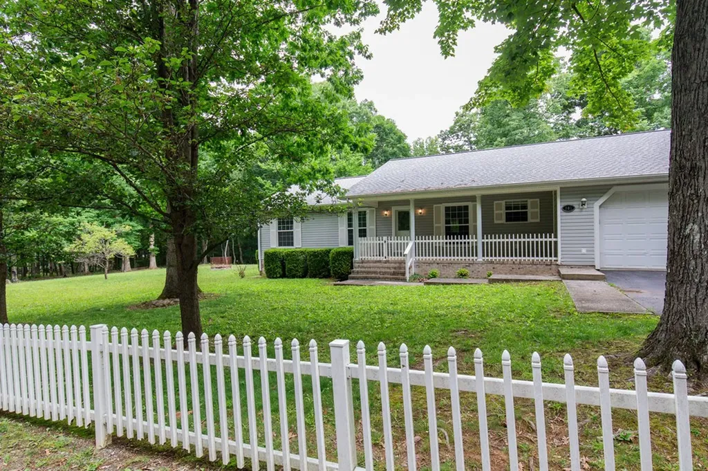 501 Bluff View Drive Spencer TN 38585