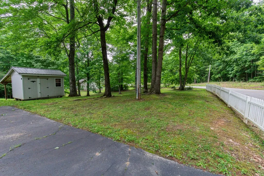 501 Bluff View Drive Spencer TN 38585