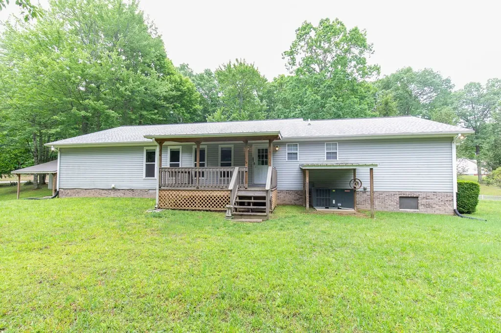 501 Bluff View Drive Spencer TN 38585