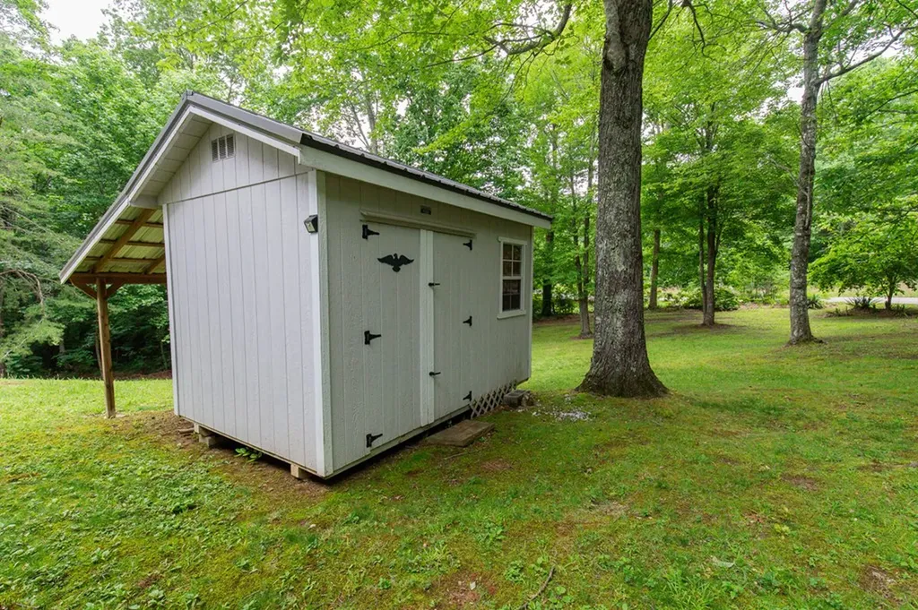 501 Bluff View Drive Spencer TN 38585