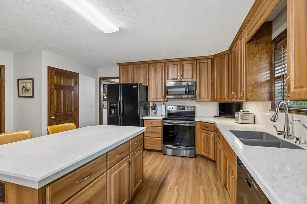 20 Riverbend Lane Carthage TN 37030-2035