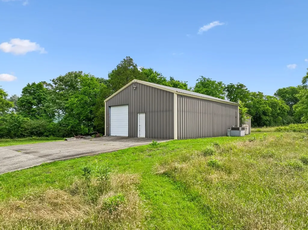 20 Riverbend Lane Carthage TN 37030-2035