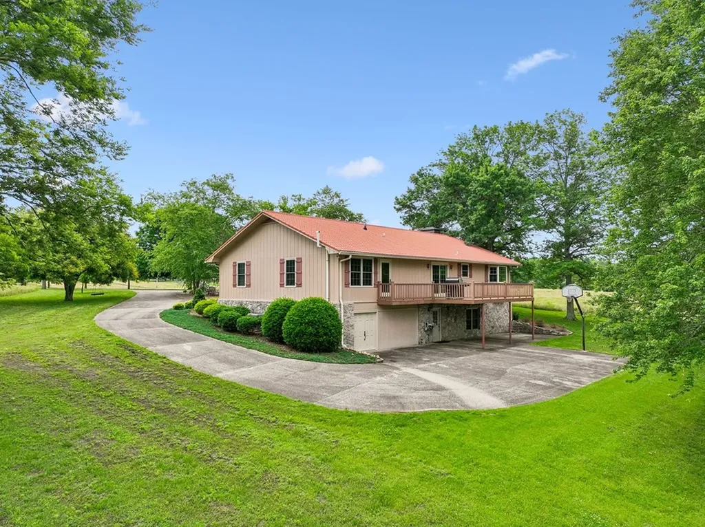 20 Riverbend Lane Carthage TN 37030